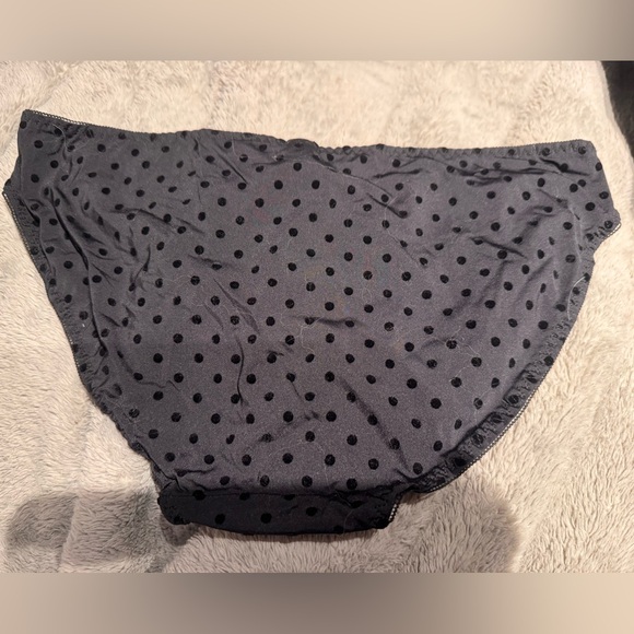 Change brand lingerie set - Picture 3 of 13